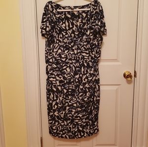 Lauren Ralph Lauren faux wrap v-neck dress w/ flutter sleeves. Navy/white in 22W